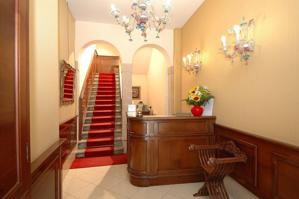 Hotel Hesperia Венеция Екстериор снимка